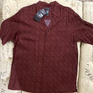 Access men’s short sleeve button down shirt.  NWT, size large.